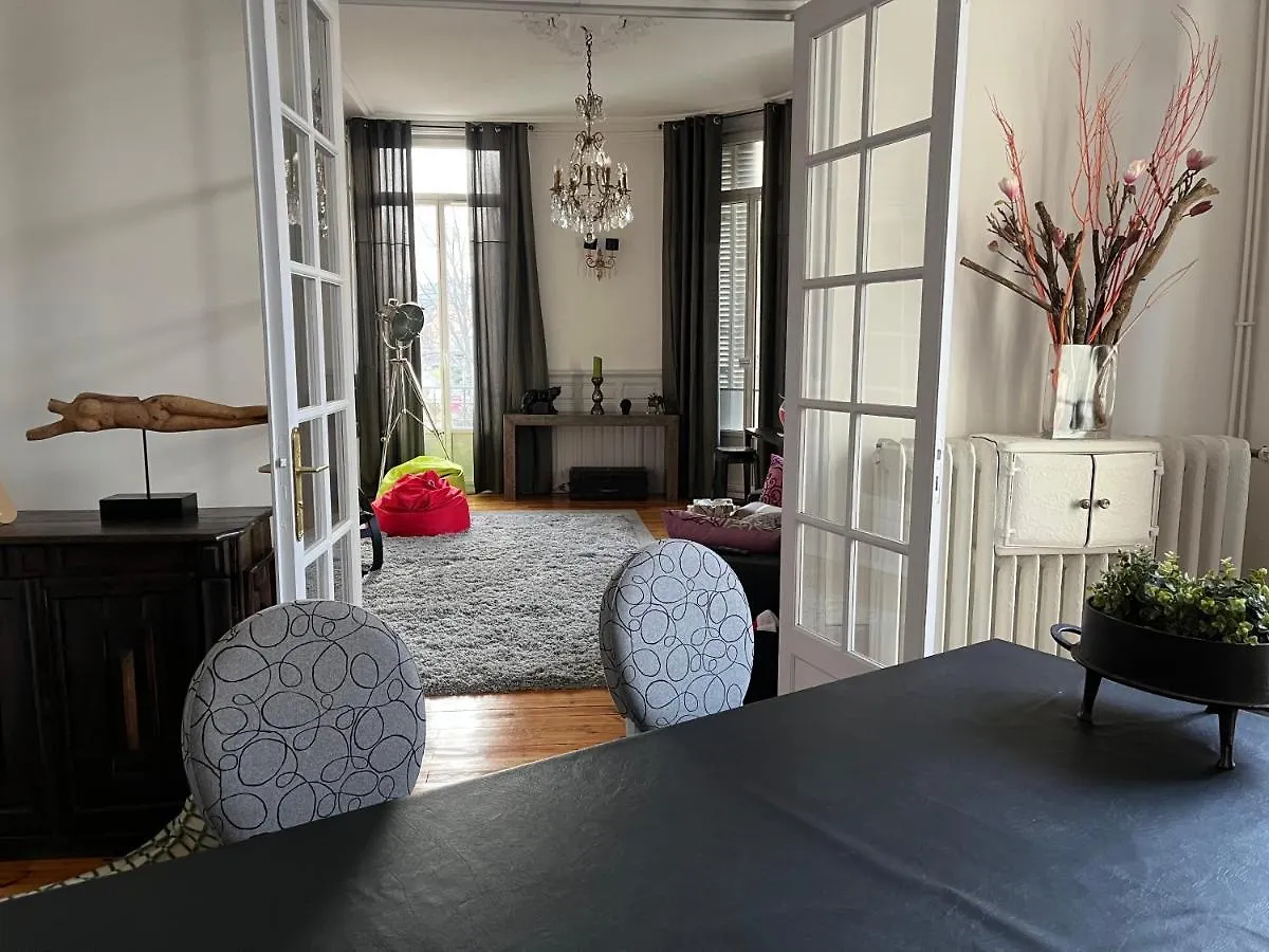 Grand appartement de la Verveine,160m2,terrasse,centre-ville Le Puy-en-Velay