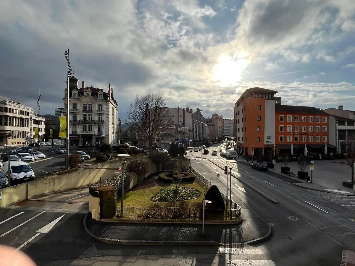 Grand appartement de la Verveine,160m2,terrasse,centre-ville Le Puy-en-Velay